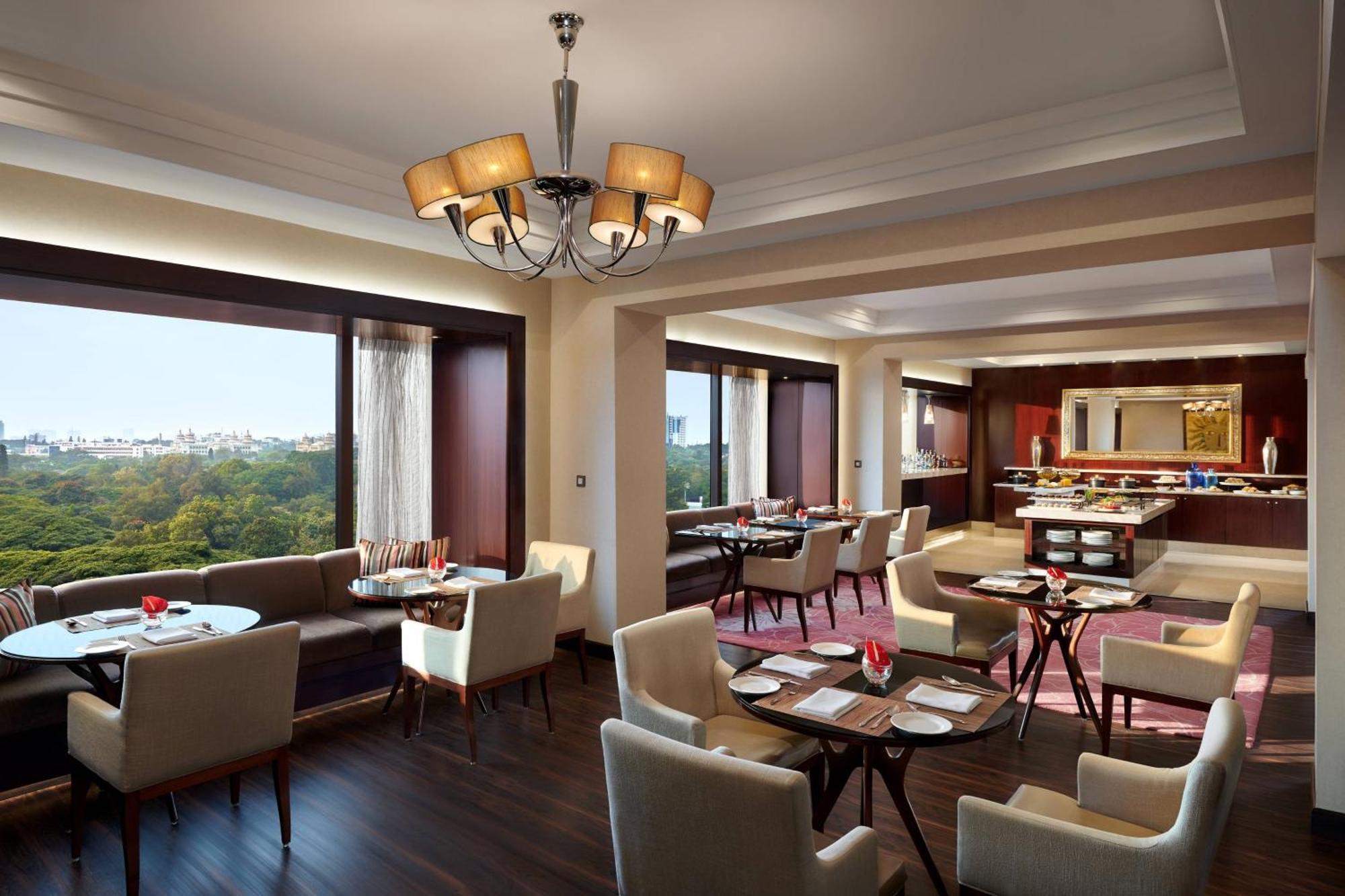 Jw Marriott Hotel Bengaluru Экстерьер фото