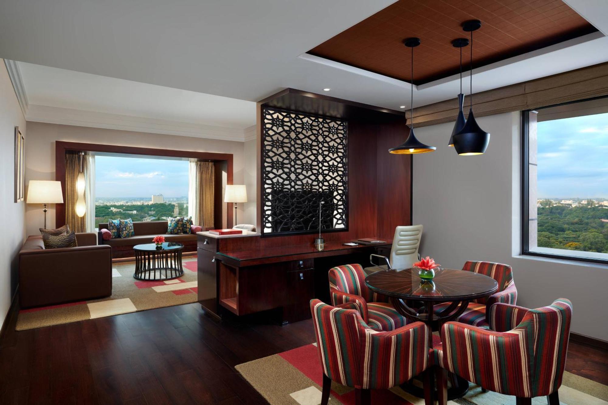 Jw Marriott Hotel Bengaluru Экстерьер фото